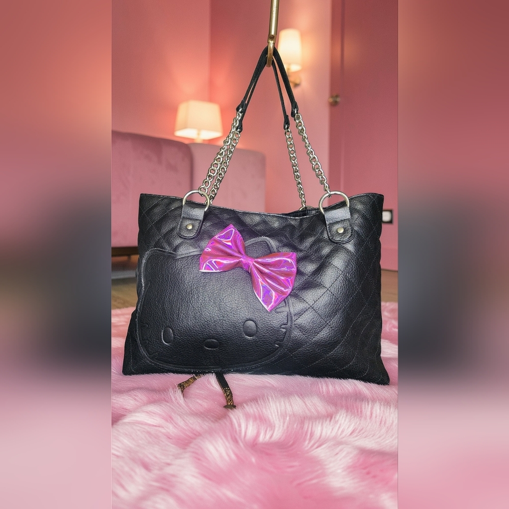 Vintage 2011 Loungefly Hello Kitty Black Quilted Tote & Wallet Set - Picture 2 of 16